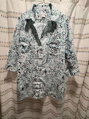 Chico's Mint and Black Abstract Button-Front Top